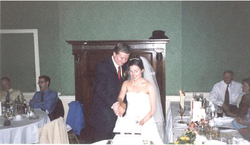 cake1.jpg (22966 bytes)