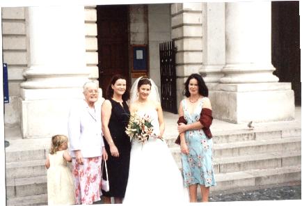 family2.jpg (23156 bytes)