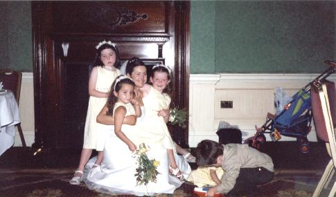 flowergirls2.jpg (26220 bytes)