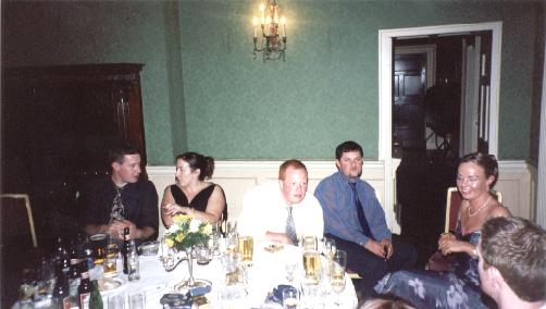 reception3.jpg (26071 bytes)